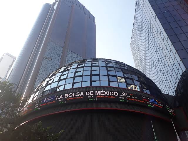 La incertidumbre sigue frenando la inversión en México, pese a señales de recuperación